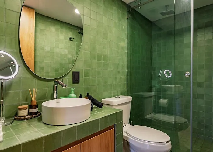 Stylish With Balcony Steps From Cafe Apartamento Cidade do México