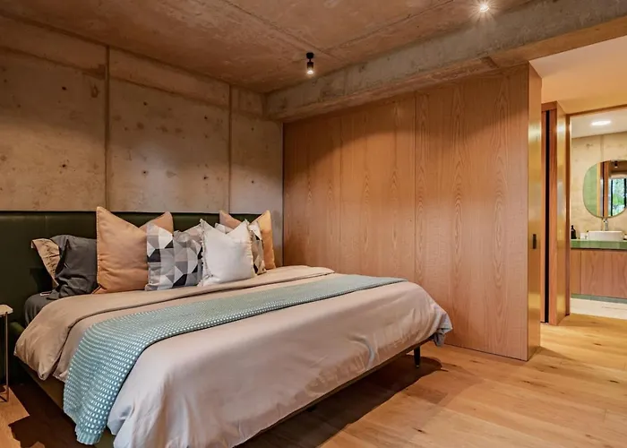 Apartamento Stylish With Balcony Steps From Cafe