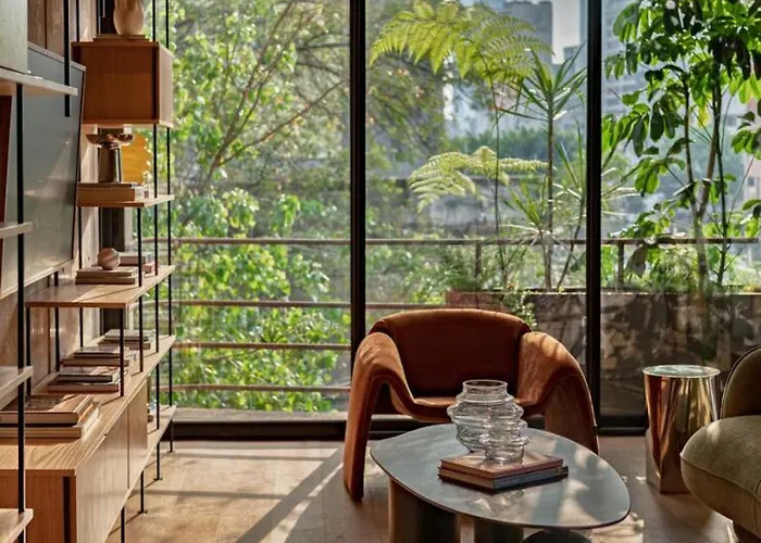 Stylish With Balcony Steps From Cafe Cidade do México